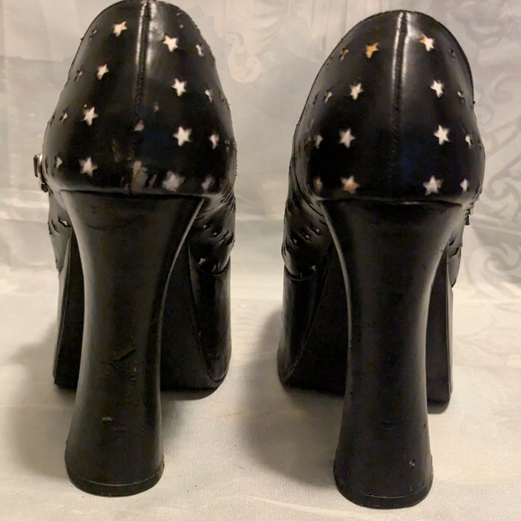 Tuk Size 9 Black with Stars - Picture 2 of 8
